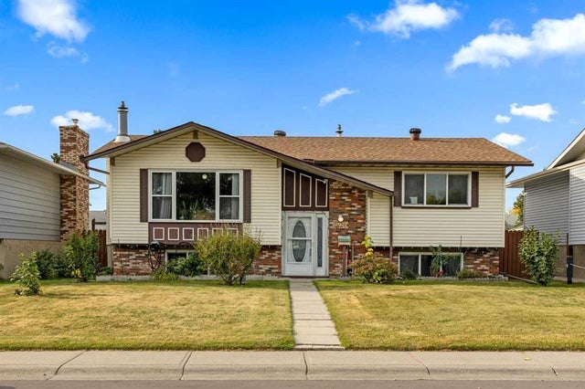 627 Whiteridge Road Ne, Calgary