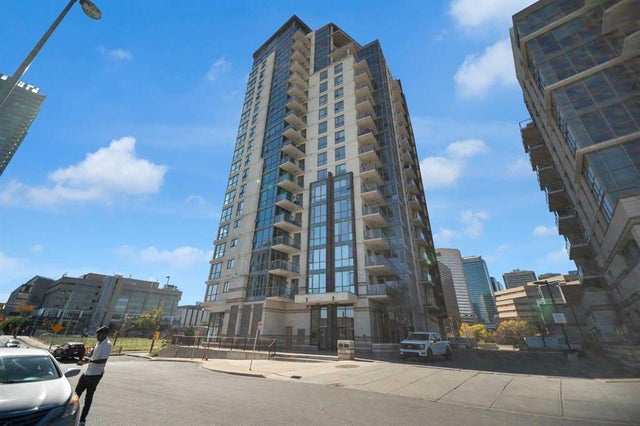 604, 325 3 Street Se, Calgary