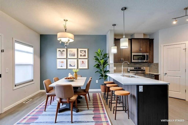 105 Copperpond Landing Se, Calgary