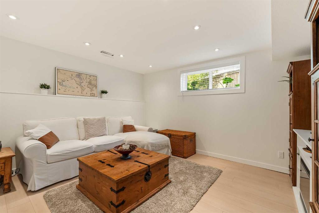 151 Kingsbridge Road Se Airdrie Alberta T4A 0M2 Kings Heights Home For Sale