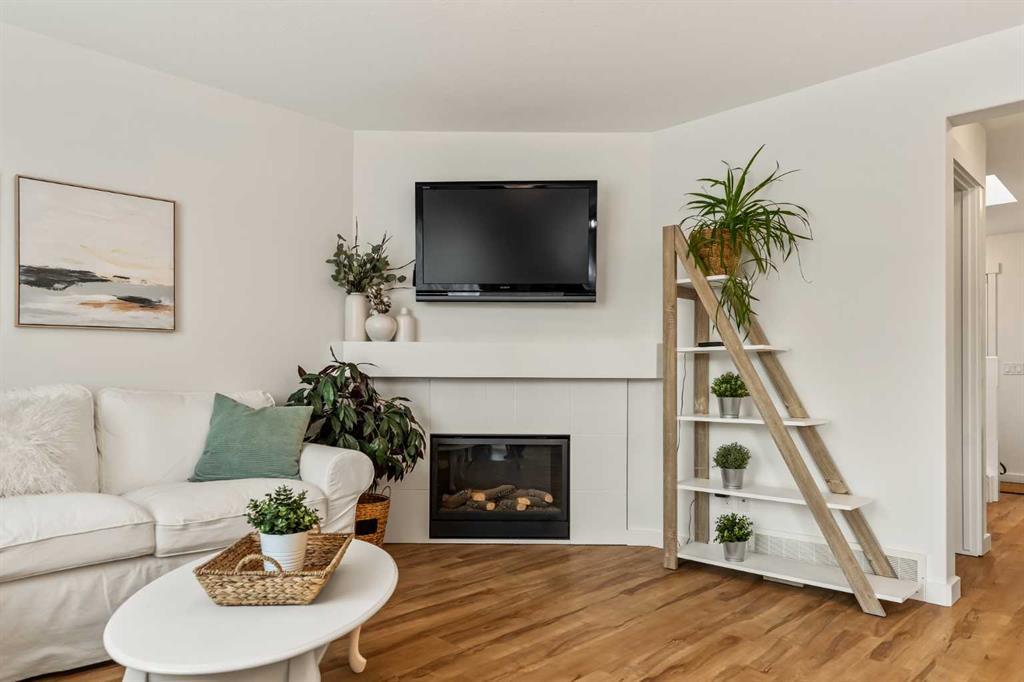 151 Kingsbridge Road Se Airdrie Alberta T4A 0M2 Kings Heights Home For Sale