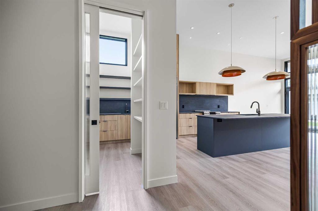 3d Willow Crescent Southwest, Calgary – Residential Detached Listing Photo 9