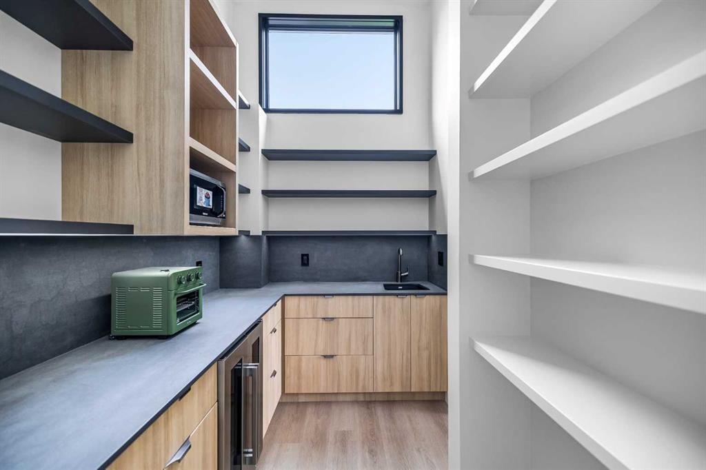 3d Willow Crescent Southwest, Calgary – Residential Detached Listing Photo 10