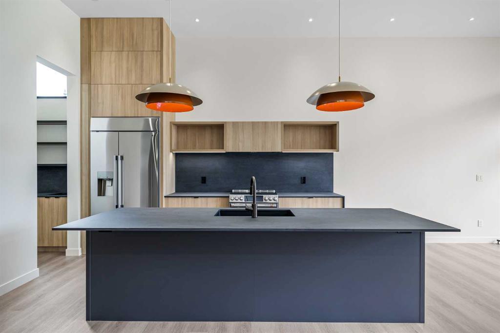 3d Willow Crescent Southwest, Calgary – Residential Detached Listing Photo 8