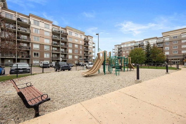302, 136c Sandpiper Road, Fort McMurray