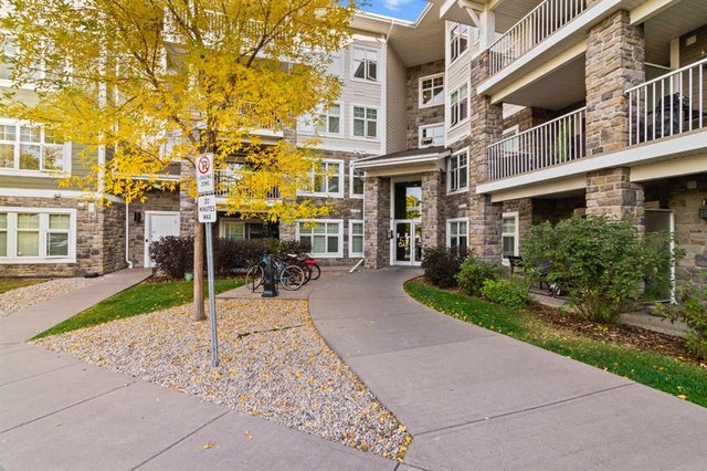 2206, 11 Mahogany Row Se, Calgary