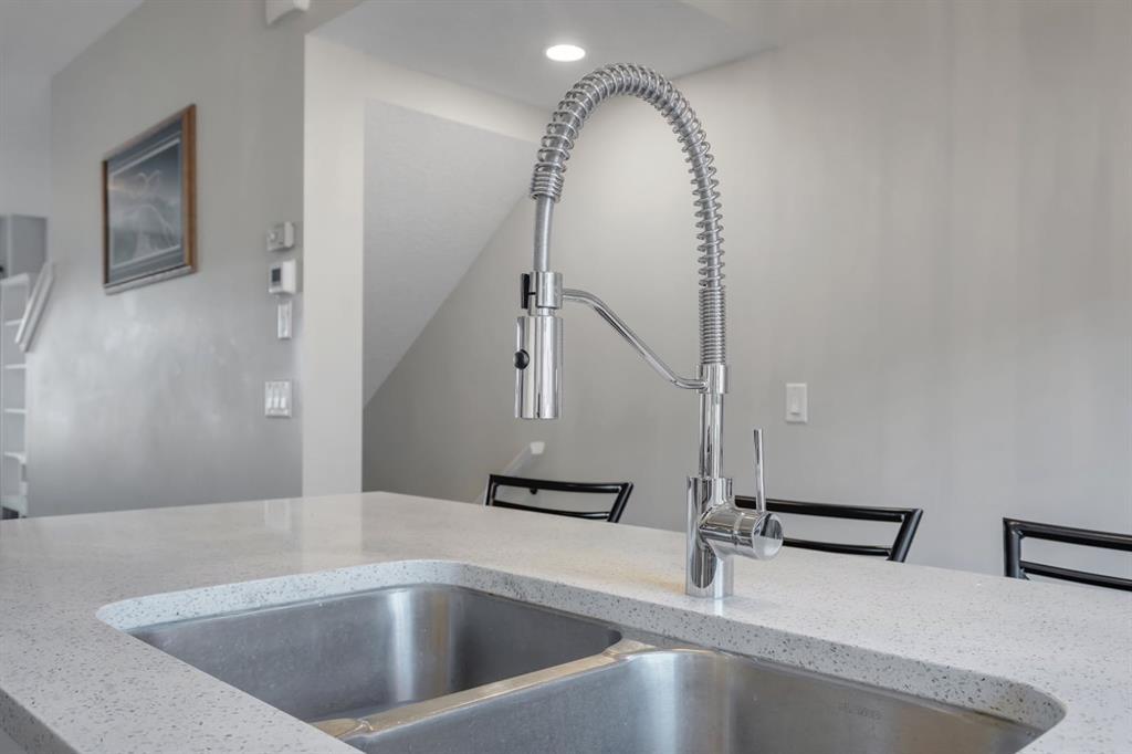 2306 Jumping Pound Common, Cochrane – Residential Row/Townhouse Listing Photo 21