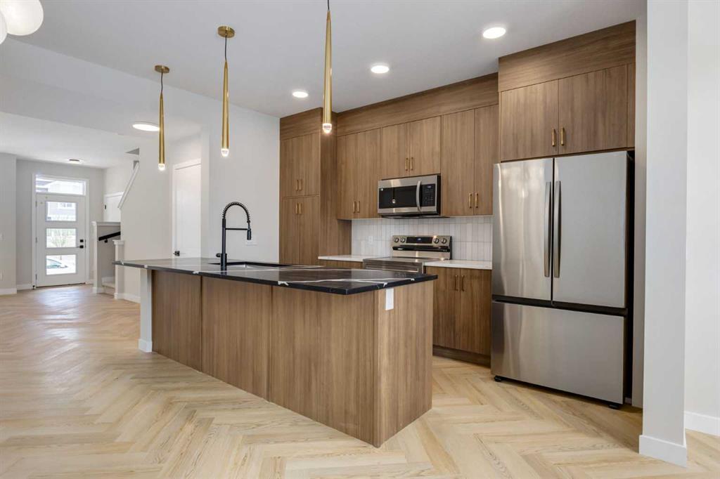 7173 Rangeview Avenue Southeast, Calgary – Residential Row/Townhouse Listing Photo 3