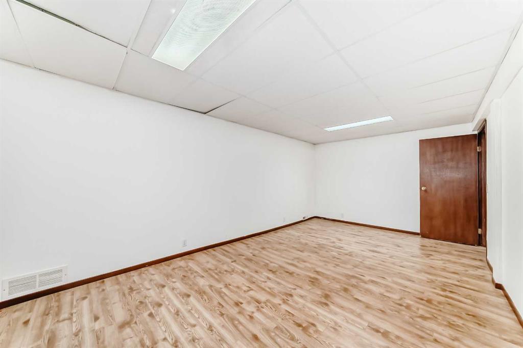 656 Woodbine Boulevard Southwest, Calgary – Residential Detached Listing Photo 33