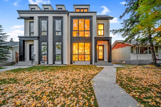 2435 52 Avenue Sw, Calgary