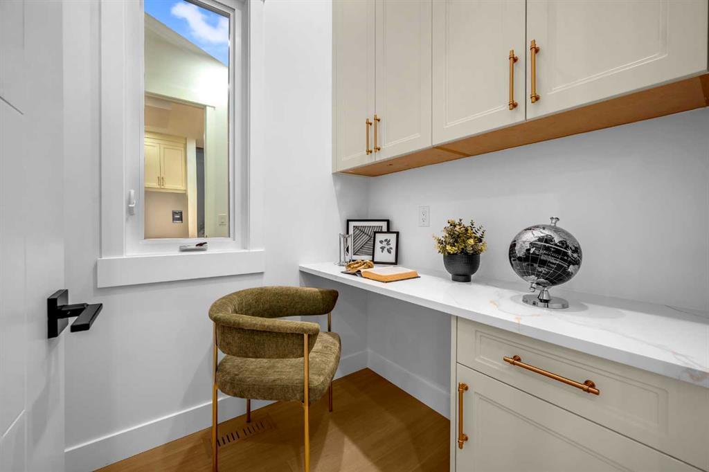 2435 52 Avenue Southwest, Calgary – Residential Semi Detached Listing Photo 19