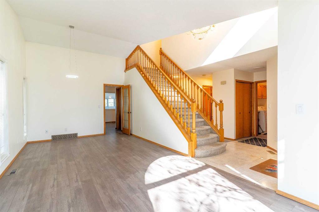 266 Edgepark Way Northwest, Calgary – Residential Detached Listing Photo 6