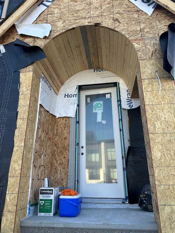 1417 42 Street Southwest, Calgary – Residential Semi Detached Listing Photo 4