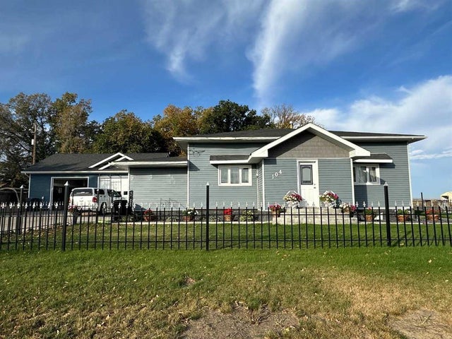 104 Chapman Avenue, Grassy Lake