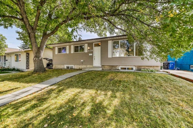 319 Lynnview Way Se, Calgary