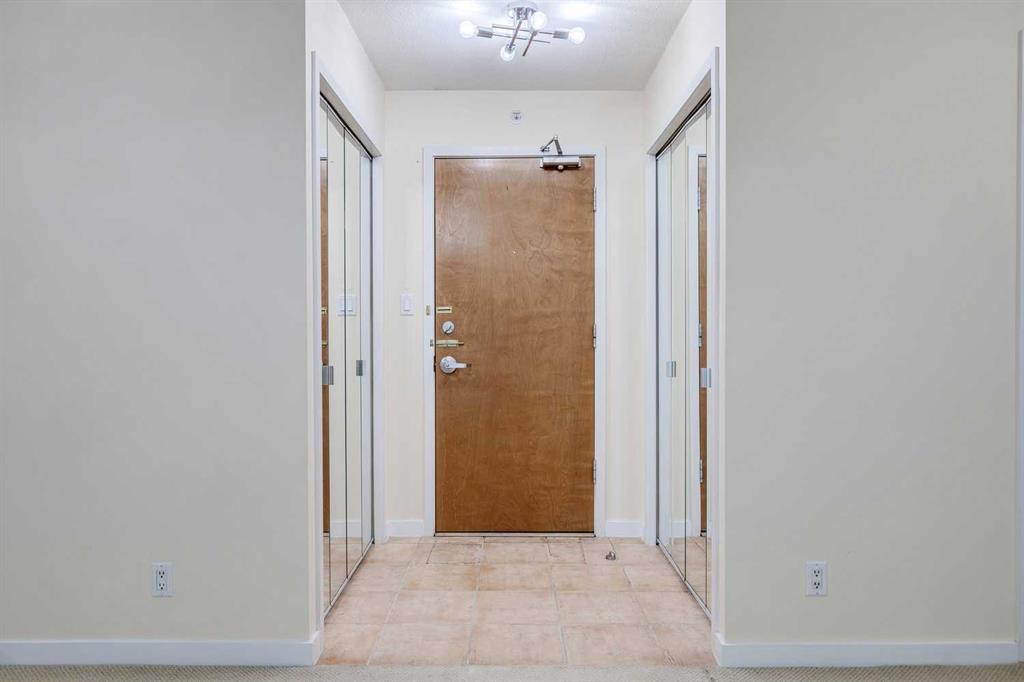 209, 1108 6 Avenue Southwest, Calgary – Residential Apartment Listing Photo 2
