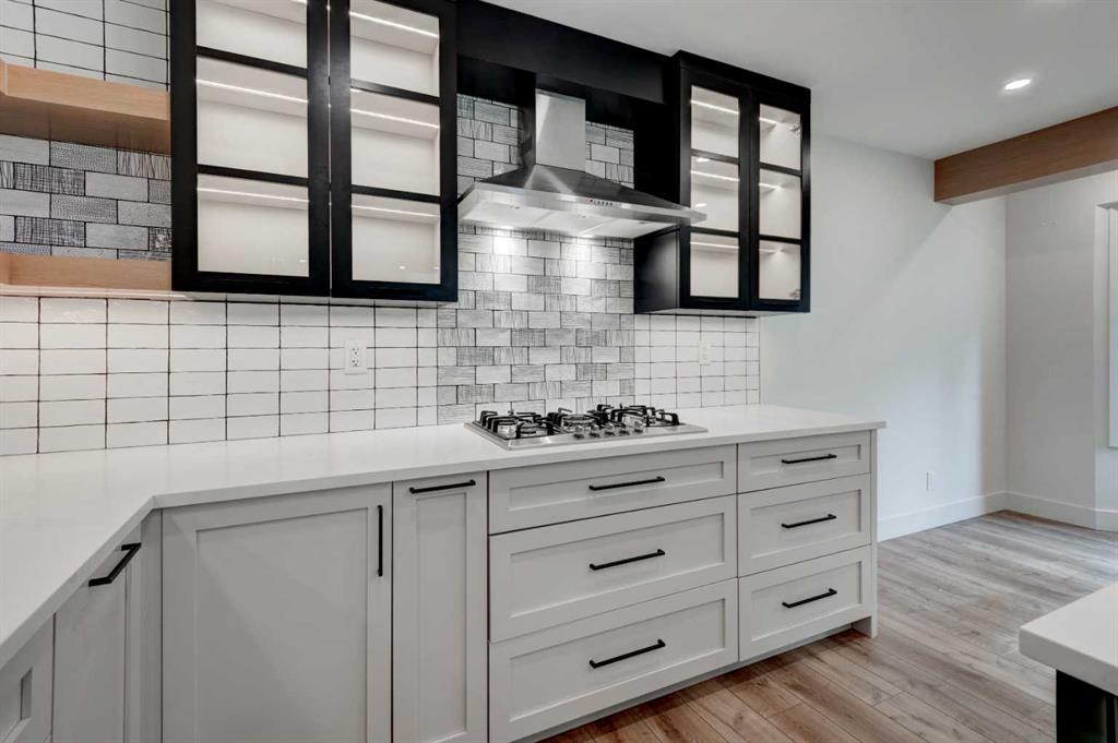 17 Millrise Lane Southwest, Calgary – Residential Semi Detached Listing Photo 12