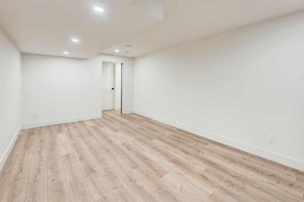 17 Millrise Lane Southwest, Calgary – Residential Semi Detached Listing Photo 35