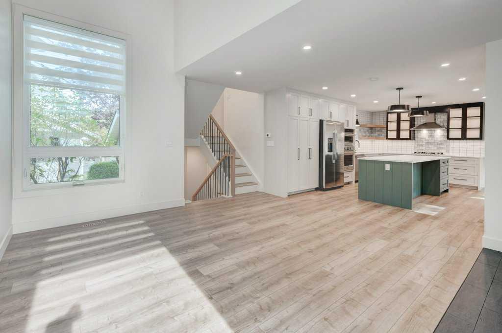 17 Millrise Lane Southwest, Calgary – Residential Semi Detached Listing Photo 7