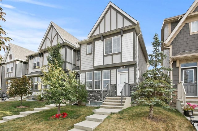 1253 Legacy Circle Se, Calgary