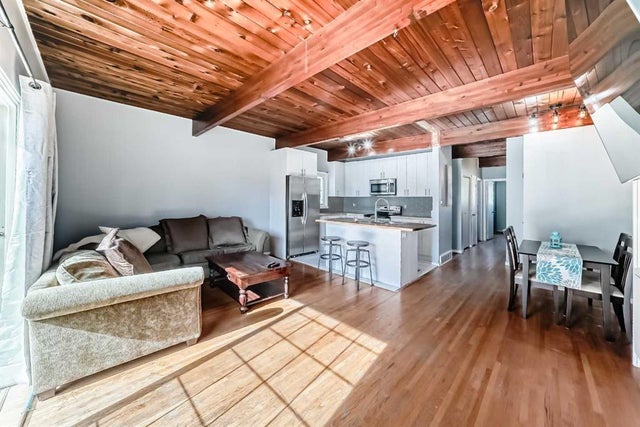 7508 36 Avenue Nw, Calgary
