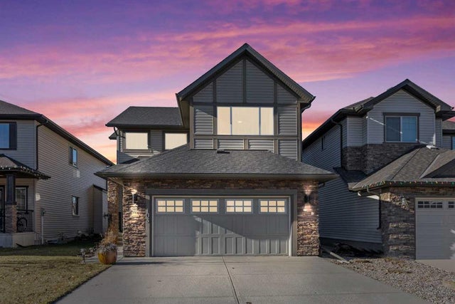 103 Drake Landing Heath, Okotoks