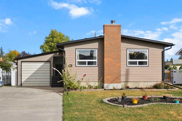 2132 16 Avenue, Didsbury
