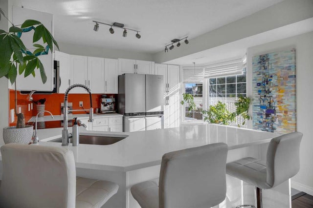 2, 2208 29 Street Sw, Calgary