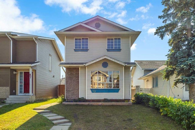 43 Martinwood Road Ne, Calgary