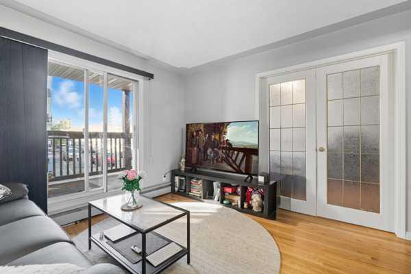 206, 104 24 Avenue Southwest, Calgary – Residential Apartment Listing Photo 3