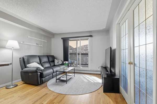 206, 104 24 Avenue Southwest, Calgary – Residential Apartment Listing Photo 4