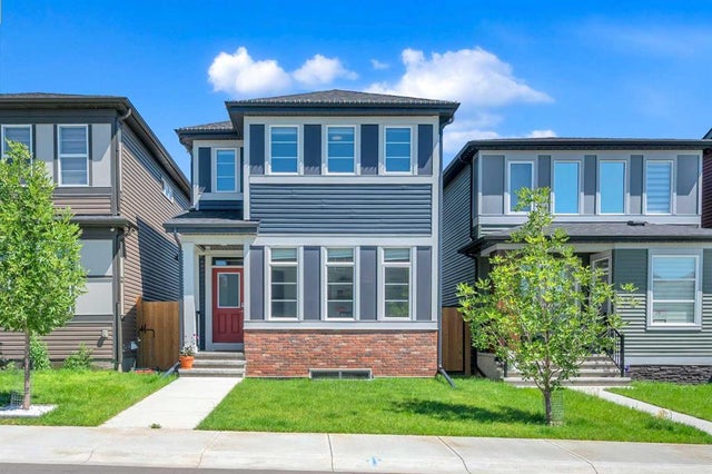 18 Wolf Creek Rise Se, Calgary