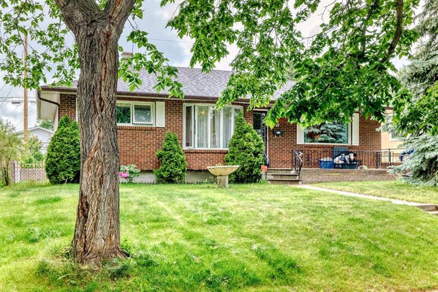 59 Rosewood Road Nw, Calgary