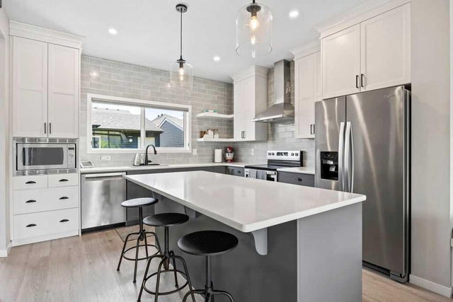 42 Wolf Creek Manor Se, Calgary