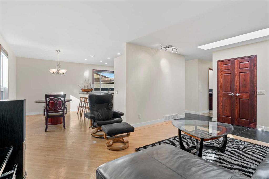 436 Attica Drive Southeast, Calgary – Residential Detached Listing Photo 5