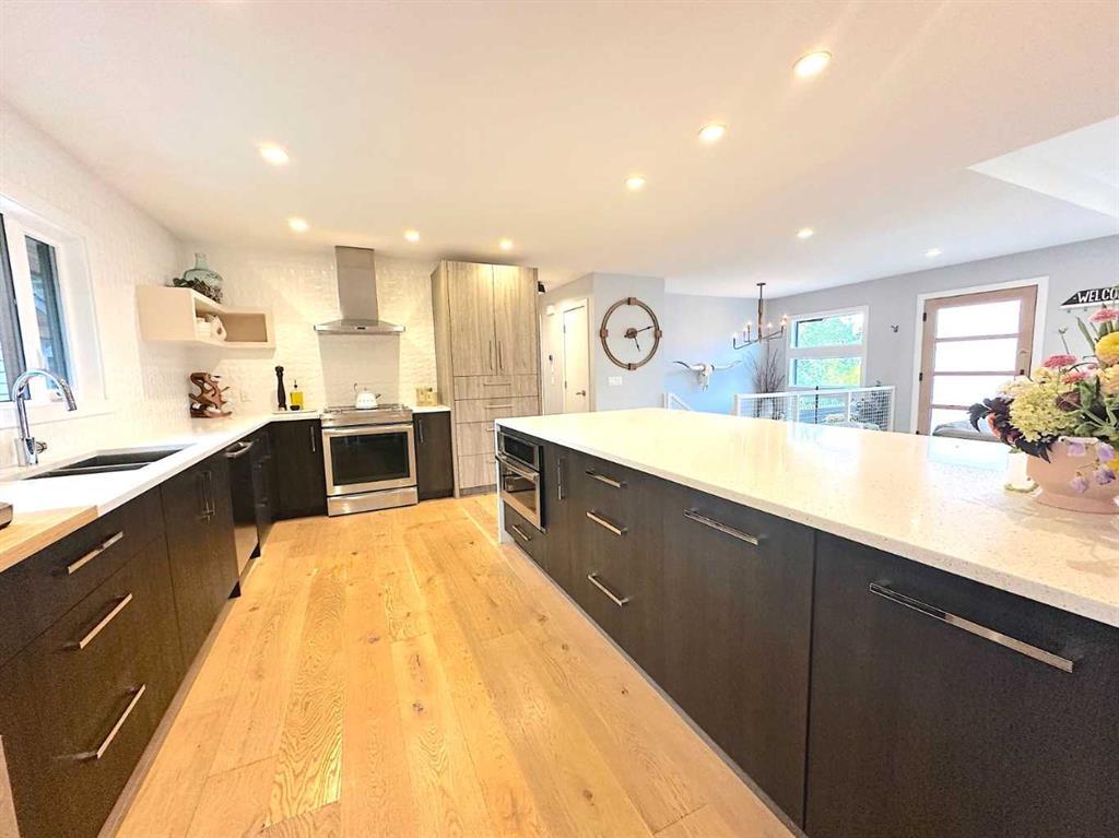 139 Wildwood Drive Southwest, Calgary – Residential Detached Listing Photo 11