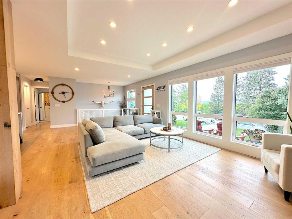 139 Wildwood Drive Southwest, Calgary – Residential Detached Listing Photo 7