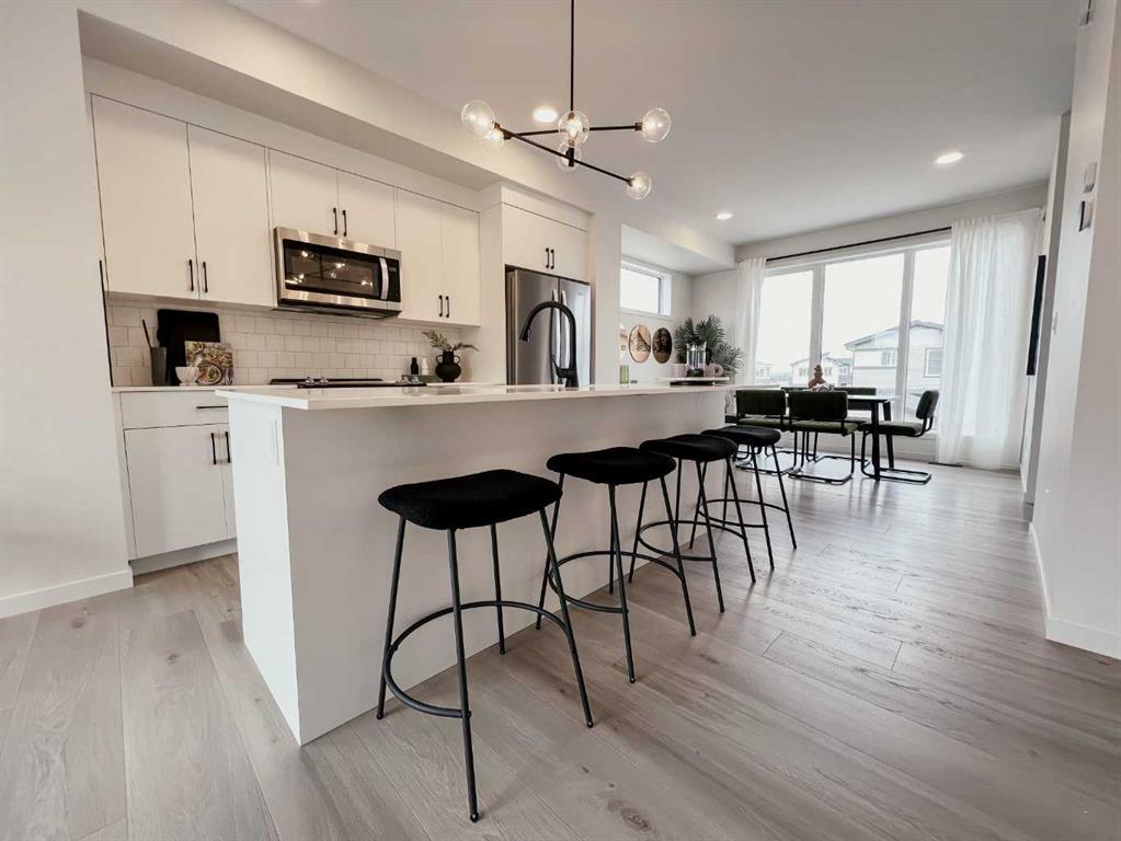 147 Arbour Lake Court Northwest, Calgary – Residential Row/Townhouse Listing Photo 5