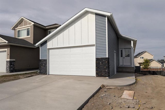 62 Sunwood Crescent Sw, Medicine Hat