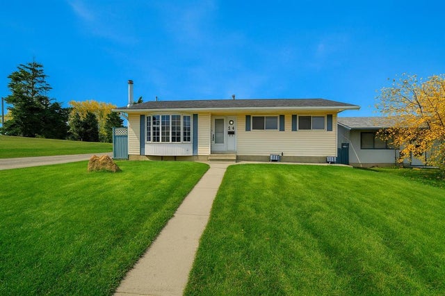 24 Rundleson Way Ne, Calgary
