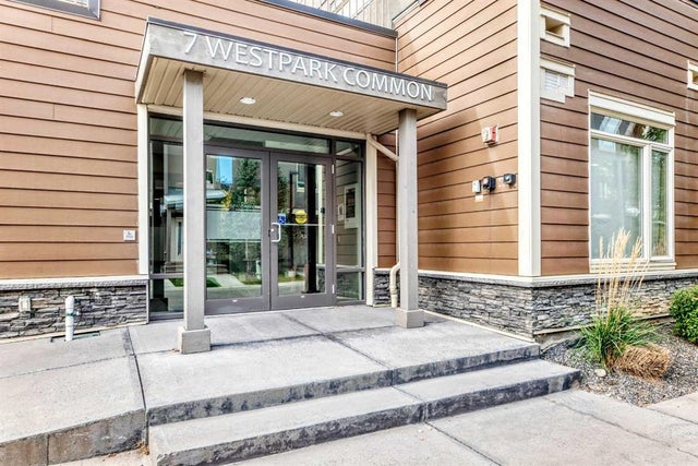 108, 7 Westpark Common Sw, Calgary
