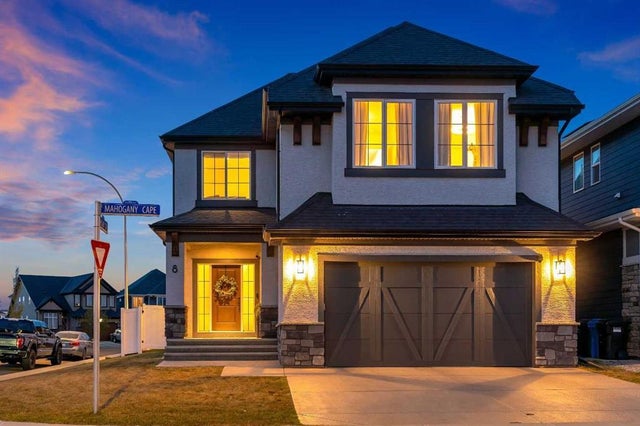 8 Mahogany Cape Se, Calgary