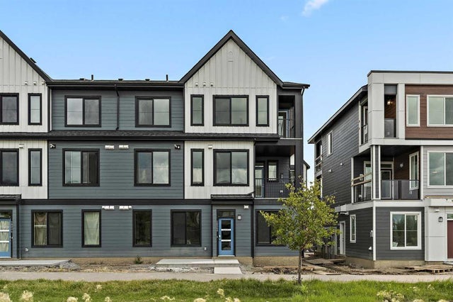 251, 380 Seton Villas Se, Calgary