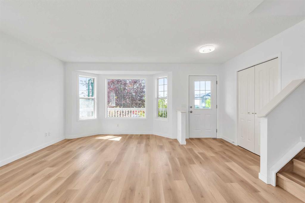 1149 Martindale Boulevard Northeast, Calgary – Residential Detached Listing Photo 5