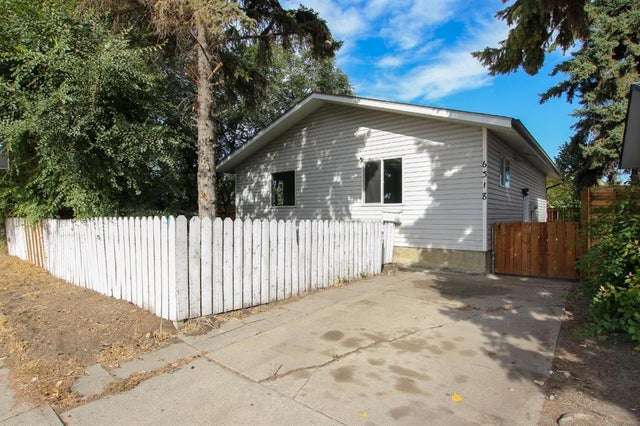 6318 Horn Street, Red Deer