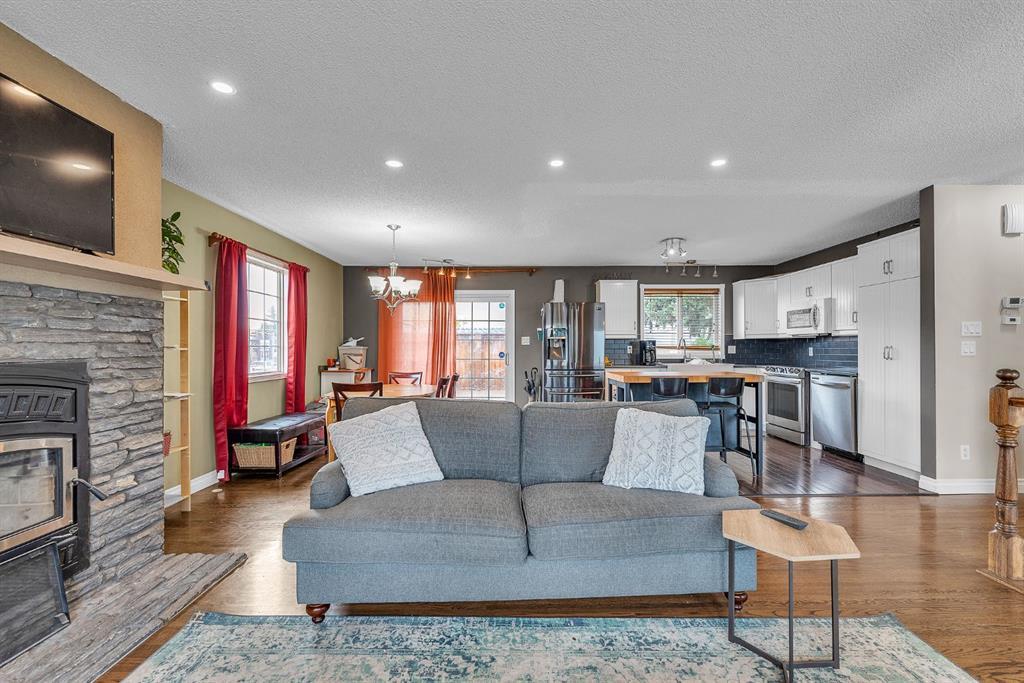 9883 Athens Road Southeast, Calgary – Residential Detached Listing Photo 7