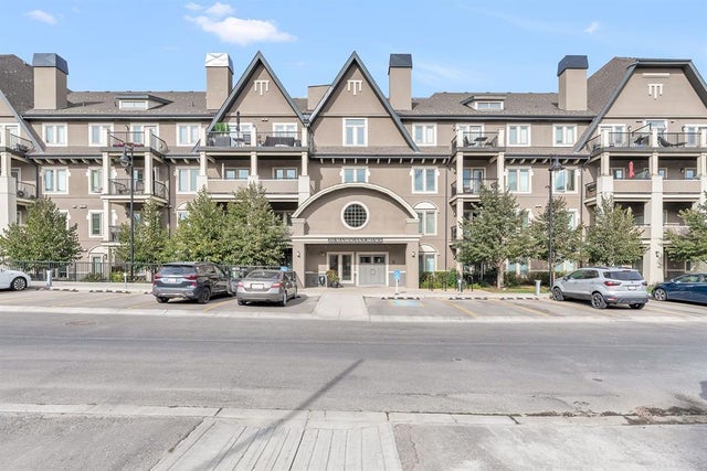 201, 20 Mahogany Mews Se, Calgary