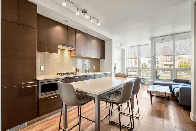 451, 222 Riverfront Avenue Sw, Calgary