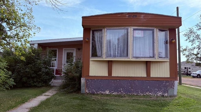 201 3 Avenue Se, Youngstown
