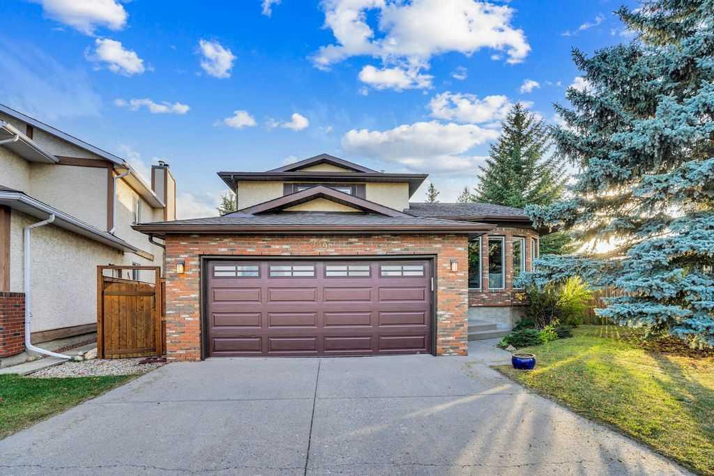 229 Wood Valley Place Southwest, Calgary – Residential Detached Listing Photo 2